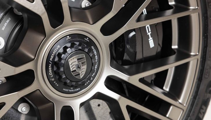 Porsche Panamera 2024: caratteristiche, design, interni, motori e prezzi - Foto 36 di 59