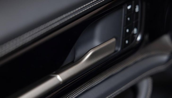 Porsche Panamera 2024: caratteristiche, design, interni, motori e prezzi - Foto 46 di 59