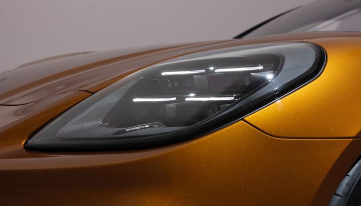 Porsche Panamera 2024: caratteristiche, design, interni, motori e prezzi - Foto 56 di 59