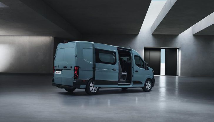 Renault Master 2024: caratteristiche, versioni e motori della nuova generazione - Foto 33 di 34