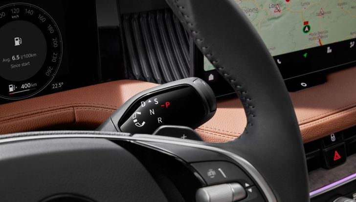 Skoda Superb 2024: caratteristiche, design, abitacolo e motori della nuova generazione - Foto 69 di 99