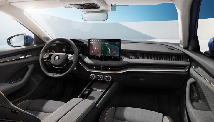 Skoda Superb 2024: caratteristiche, design, abitacolo e motori della nuova generazione - Foto 68 di 99