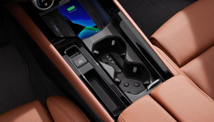 Skoda Superb 2024: caratteristiche, design, abitacolo e motori della nuova generazione - Foto 73 di 99