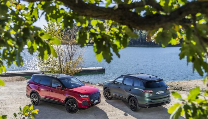 Sportequipe 8 Hybrid Plug-In: debutta il nuovo SUV top di gamma del brand italiano - Foto 32 di 51