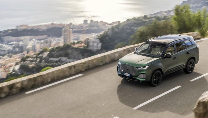 Sportequipe 8 Hybrid Plug-In: debutta il nuovo SUV top di gamma del brand italiano - Foto 49 di 51