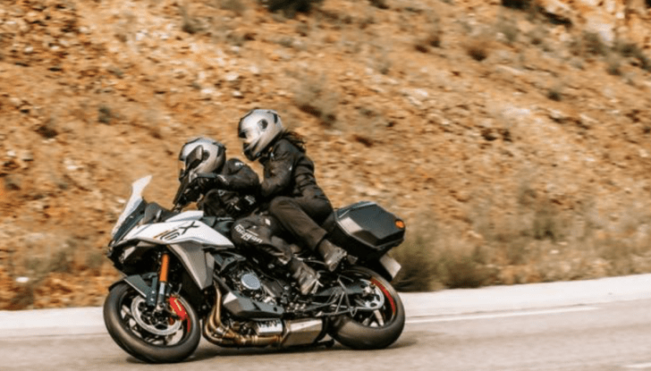 Suzuki GSX-S1000GX 2024 caratteristiche e prezzo - Foto 4 di 16