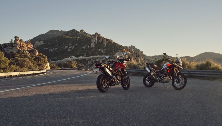 Triumph Tiger 900 2024: novità, design e caratteristiche tecniche - Foto 7 di 123