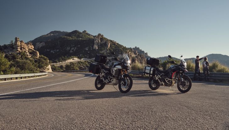 Triumph Tiger 900 2024: novità, design e caratteristiche tecniche - Foto 8 di 123