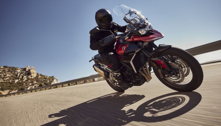 Triumph Tiger 900 2024: novità, design e caratteristiche tecniche - Foto 60 di 123