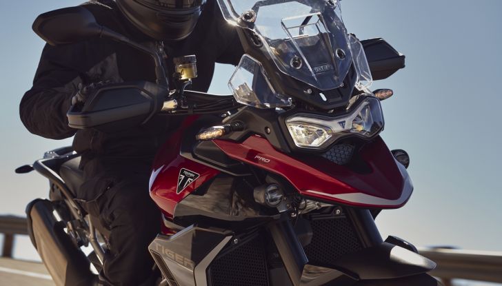 Triumph Tiger 900 2024: novità, design e caratteristiche tecniche - Foto 61 di 123