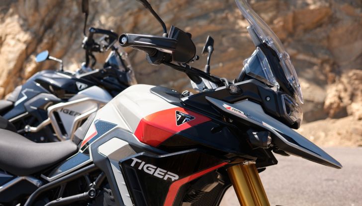 Triumph Tiger 900 2024: novità, design e caratteristiche tecniche - Foto 80 di 123