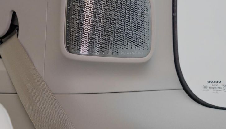 Volvo EM90: design, abitacolo, autonomia, caratteristiche e prestazioni - Foto 42 di 67