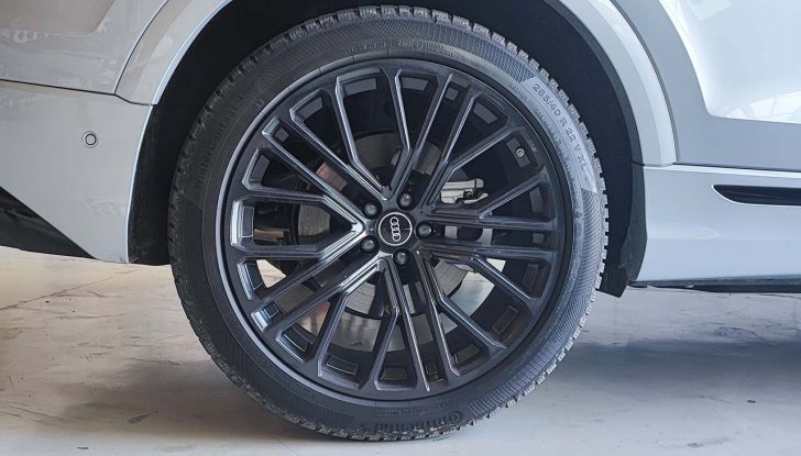 Audi Q8 2023: prova su strada e prezzi del restyling del SUV tedesco - Foto 8 di 22