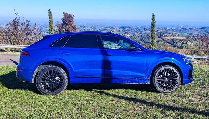 Audi Q8 2023: prova su strada e prezzi del restyling del SUV tedesco - Foto 3 di 22