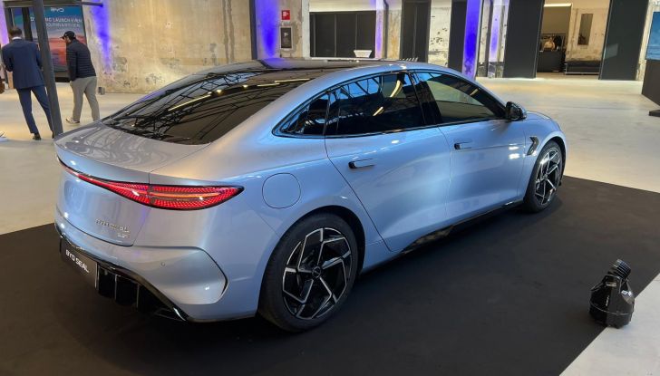 BYD Seal provata su strada a Milano - Foto 109 di 110