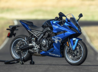 Nuova Suzuki GSX-8R 2024 caratteristiche tecniche e prezzo