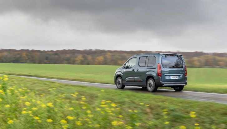 Citroën Berlingo 2024: caratteristiche, versioni, design, interni e motori del nuovo restyling - Foto 3 di 48