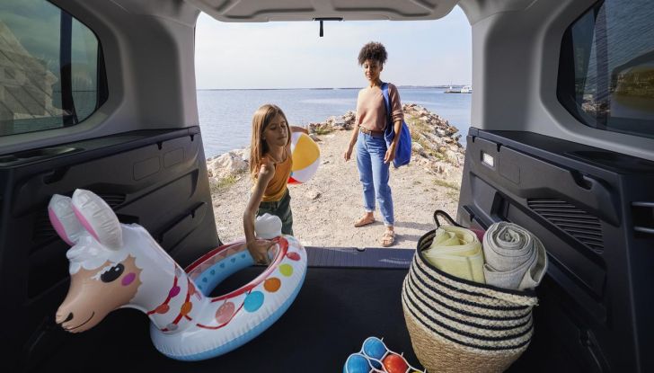 Citroën Berlingo 2024: caratteristiche, versioni, design, interni e motori del nuovo restyling - Foto 40 di 48