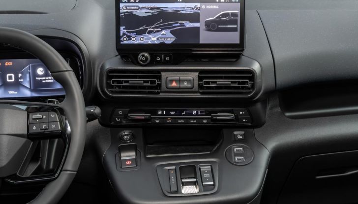Citroën Berlingo 2024: caratteristiche, versioni, design, interni e motori del nuovo restyling - Foto 22 di 48