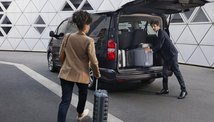 Citroën SpaceTourer 2024: caratteristiche, design, abitacolo e novità - Foto 4 di 12