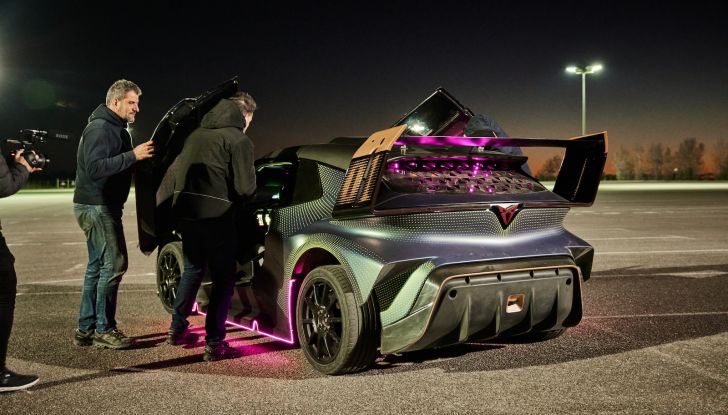 Cupra Formentor VZ5 BAT e Ateca Tribe Edition prova su strada e caratteristiche tecniche - Foto 5 di 25