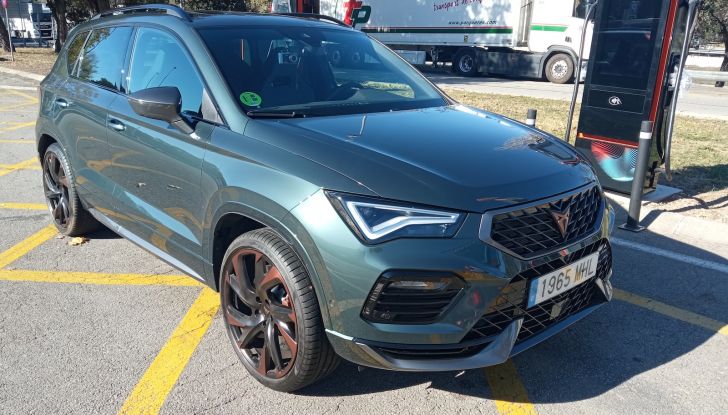 Cupra Formentor VZ5 BAT e Ateca Tribe Edition prova su strada e caratteristiche tecniche - Foto 7 di 25
