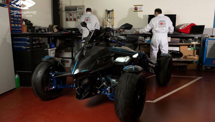 Dragon TT Oxymoron: la rivoluzione tra auto e moto - Foto 2 di 9
