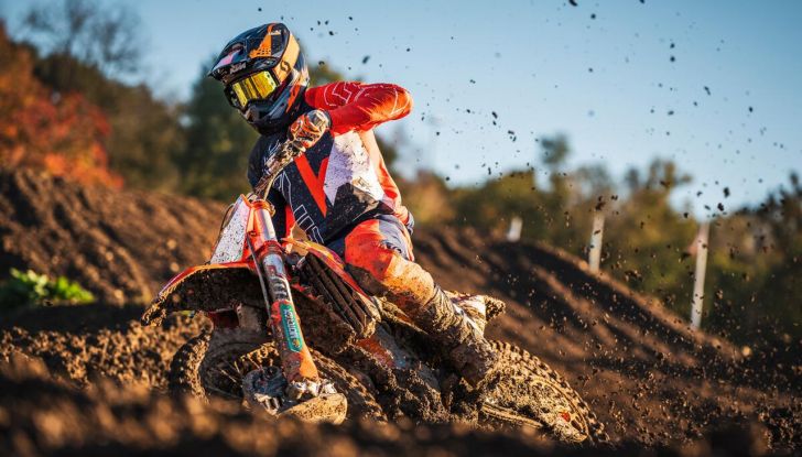 KTM SX-F Factory Edition 2024: caratteristiche e novità dei nuovi modelli da cross - Foto 11 di 11