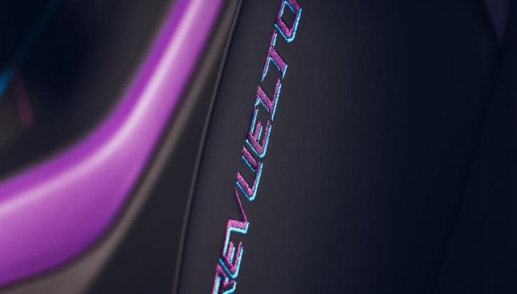 Lamborghini Revuelto Opera Unica: la supercar si fa più esclusiva - Foto 14 di 22