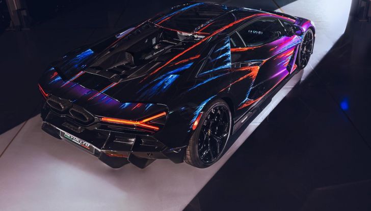 Lamborghini Revuelto Opera Unica: la supercar si fa più esclusiva - Foto 22 di 22