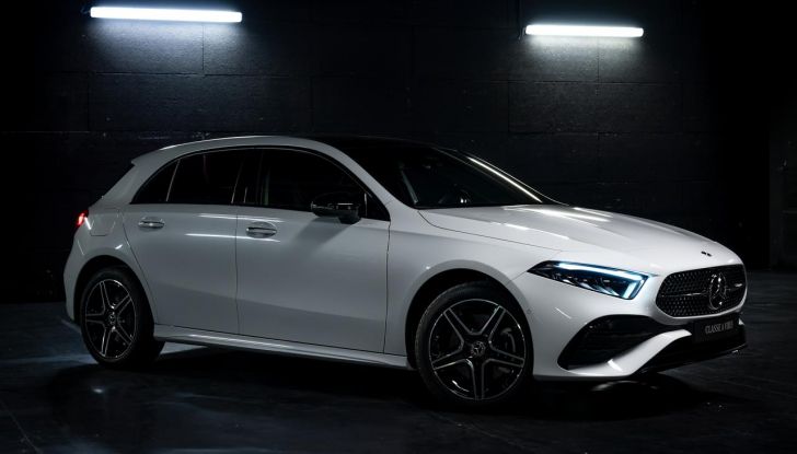 Mercedes A 250 e Vibes: caratteristiche, dotazioni, design e interni della special edition - Foto 5 di 13