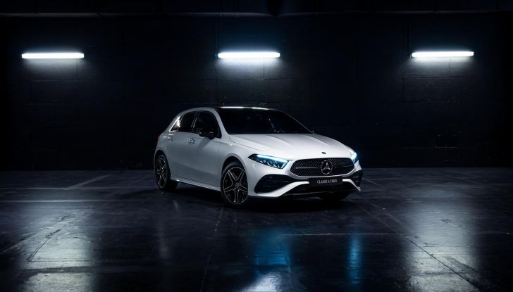 Mercedes A 250 e Vibes: caratteristiche, dotazioni, design e interni della special edition - Foto 4 di 13