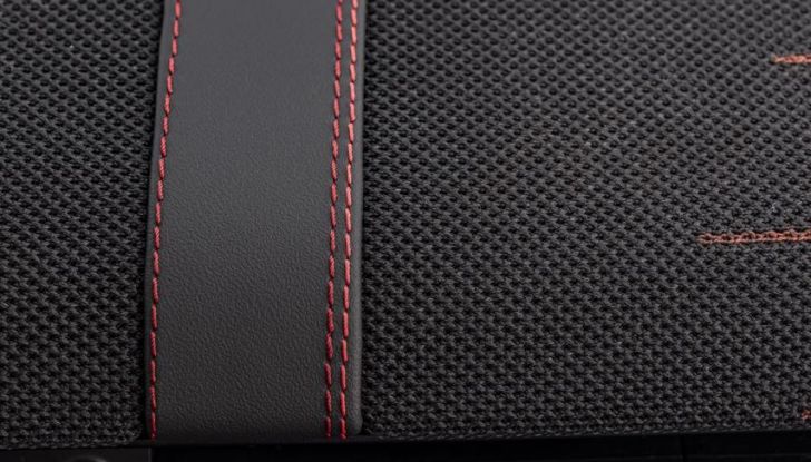 Mini Cooper SE JCW: caratteristiche, design, autonomia, motore e interni della nuova sportiva elettrica - Foto 47 di 51