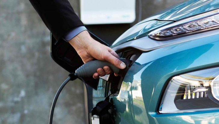 Costi ricarica auto elettrica in Italia nel 2024 - Foto 5 di 13