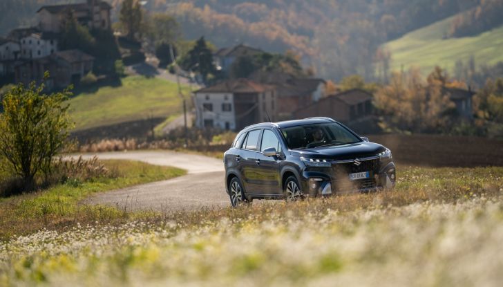 Suzuki Vitara Hybrid ed S-Cross Hybrid Yoru: caratteristiche, motore e dotazioni della versione speciale - Foto 12 di 132