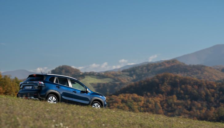 Suzuki Vitara Hybrid ed S-Cross Hybrid Yoru: caratteristiche, motore e dotazioni della versione speciale - Foto 14 di 132