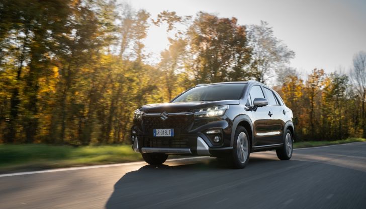 Suzuki Vitara Hybrid ed S-Cross Hybrid Yoru: caratteristiche, motore e dotazioni della versione speciale - Foto 17 di 132