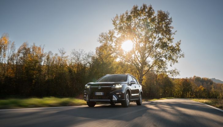 Suzuki Vitara Hybrid ed S-Cross Hybrid Yoru: caratteristiche, motore e dotazioni della versione speciale - Foto 18 di 132