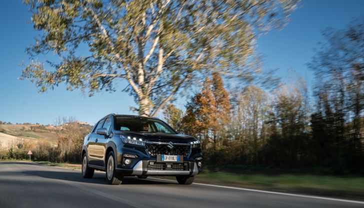 Suzuki Vitara Hybrid ed S-Cross Hybrid Yoru: caratteristiche, motore e dotazioni della versione speciale - Foto 20 di 132