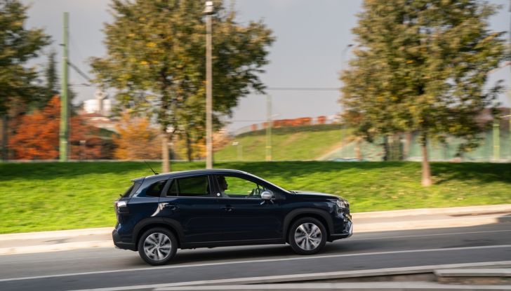 Suzuki Vitara Hybrid ed S-Cross Hybrid Yoru: caratteristiche, motore e dotazioni della versione speciale - Foto 21 di 132