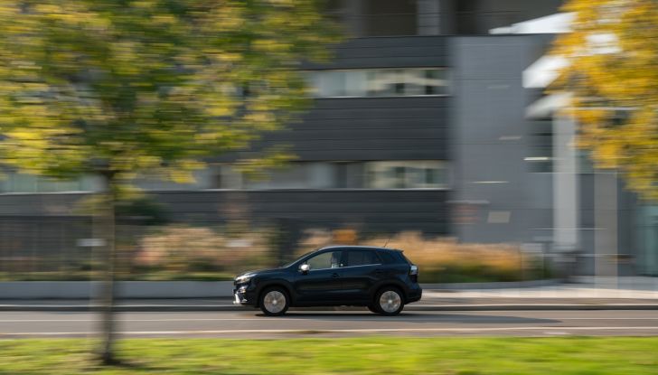 Suzuki Vitara Hybrid ed S-Cross Hybrid Yoru: caratteristiche, motore e dotazioni della versione speciale - Foto 25 di 132