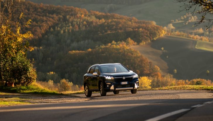 Suzuki Vitara Hybrid ed S-Cross Hybrid Yoru: caratteristiche, motore e dotazioni della versione speciale - Foto 4 di 132