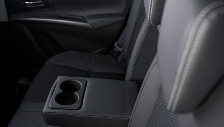 Suzuki Vitara Hybrid ed S-Cross Hybrid Yoru: caratteristiche, motore e dotazioni della versione speciale - Foto 34 di 132