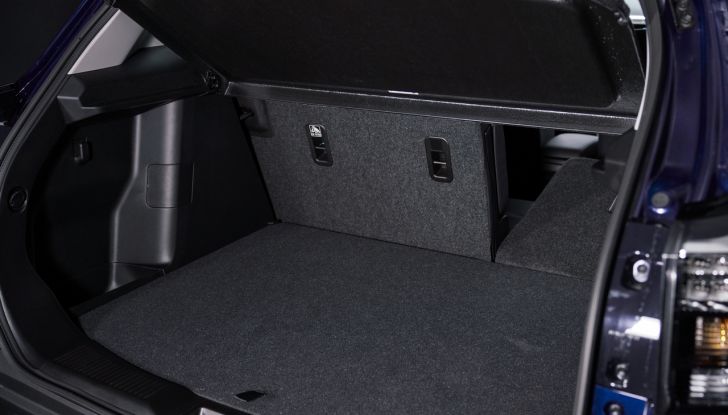 Suzuki Vitara Hybrid ed S-Cross Hybrid Yoru: caratteristiche, motore e dotazioni della versione speciale - Foto 40 di 132