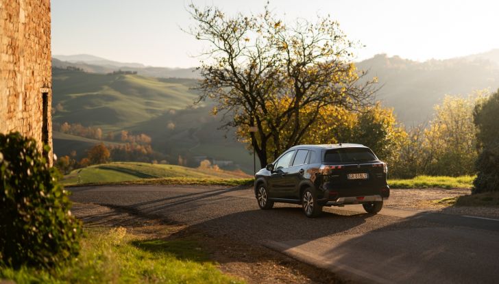 Suzuki Vitara Hybrid ed S-Cross Hybrid Yoru: caratteristiche, motore e dotazioni della versione speciale - Foto 5 di 132
