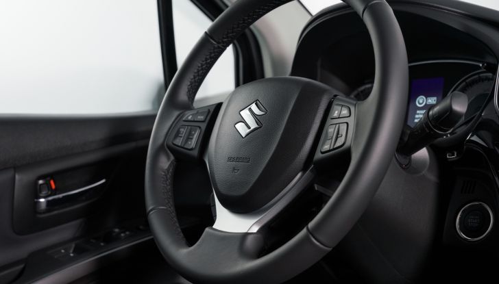 Suzuki Vitara Hybrid ed S-Cross Hybrid Yoru: caratteristiche, motore e dotazioni della versione speciale - Foto 49 di 132