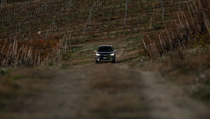 Suzuki Vitara Hybrid ed S-Cross Hybrid Yoru: caratteristiche, motore e dotazioni della versione speciale - Foto 6 di 132