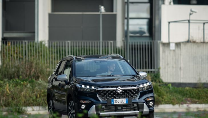 Suzuki Vitara Hybrid ed S-Cross Hybrid Yoru: caratteristiche, motore e dotazioni della versione speciale - Foto 10 di 132