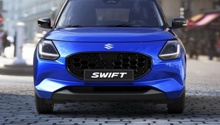 Suzuki Swift 2024: caratteristiche, prezzi e allestimenti per l’Italia - Foto 3 di 14