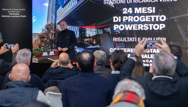 Volvo Powerstop, oltre 500 le tonnellate di CO2 risparmiate a due anni dal lancio del progetto in Italia - Foto 8 di 10